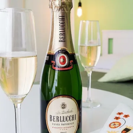 Monserrato Nocleg ze śniadaniem Neapol