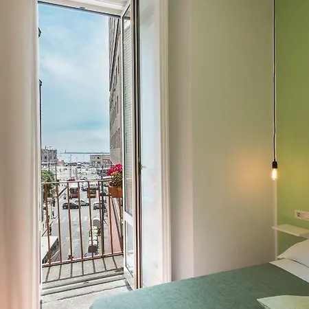 Monserrato 4* Неаполь